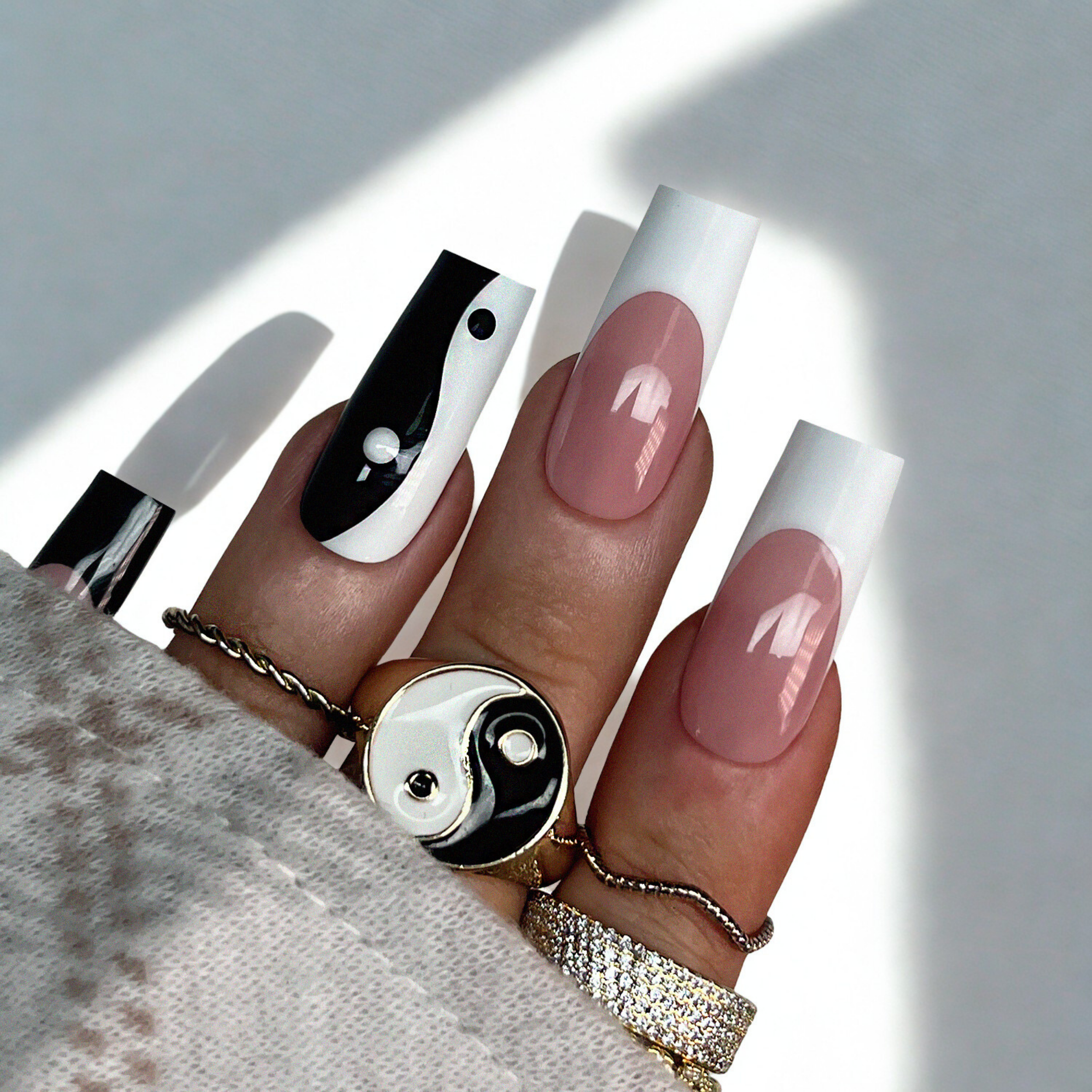 Yin & Yang.