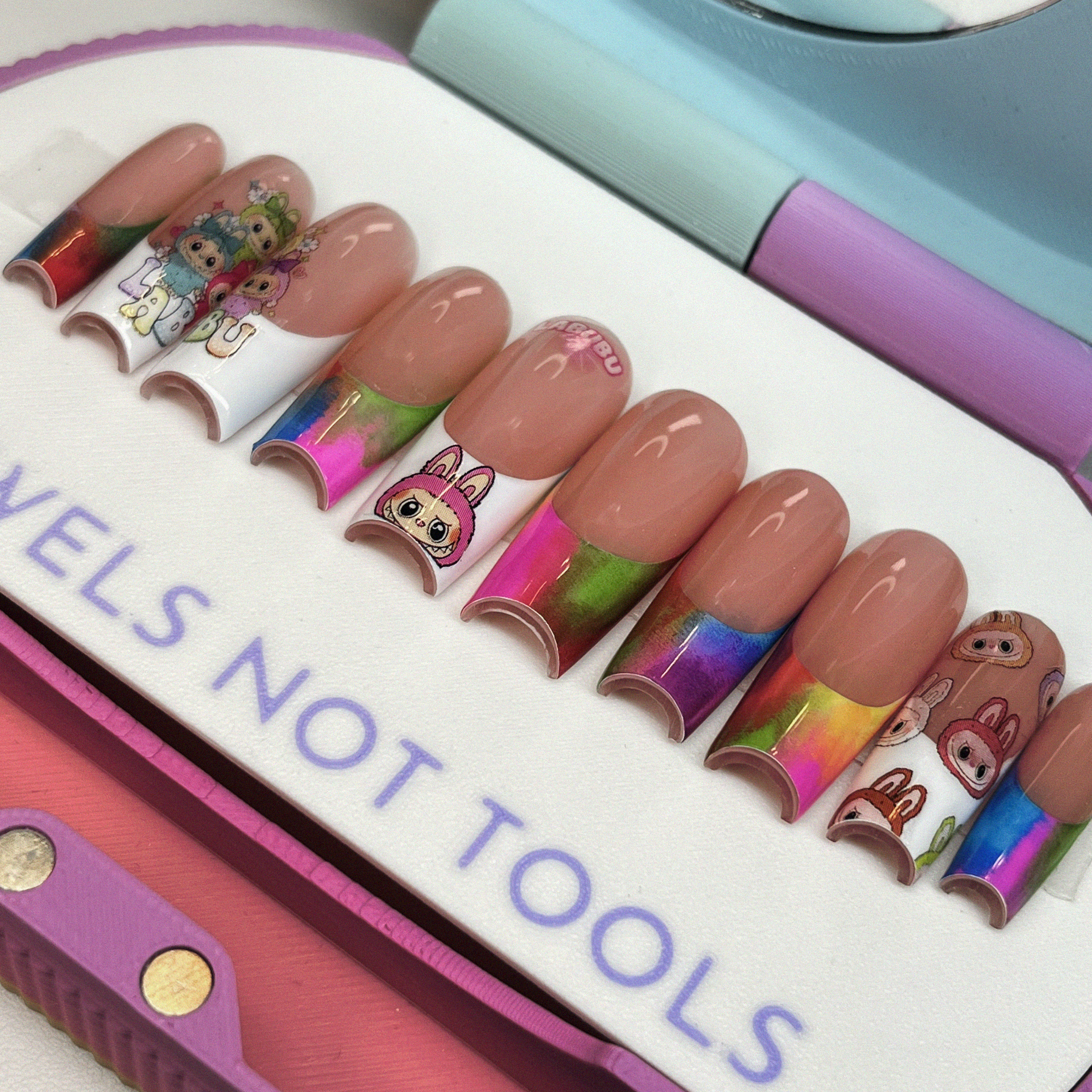 Lafufu (Size Small).