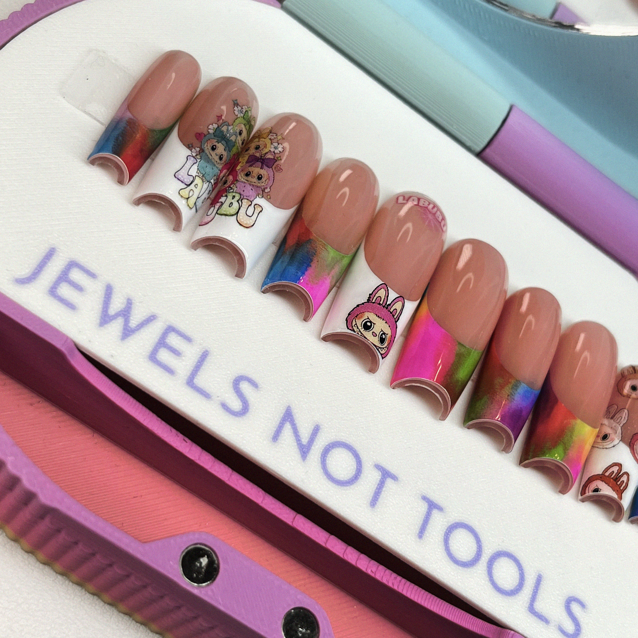 Lafufu (Size Small).