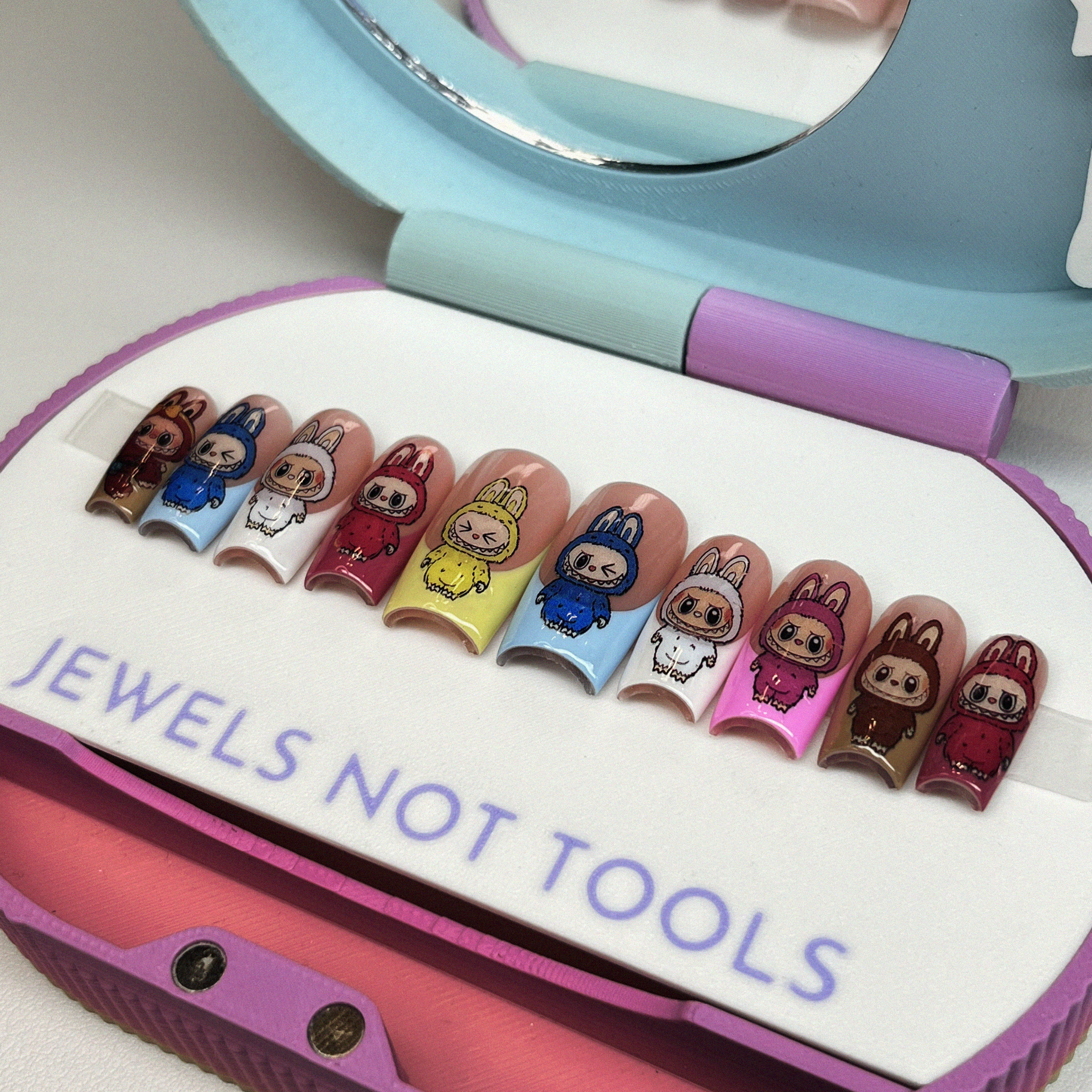 Rainbow (Size Medium).